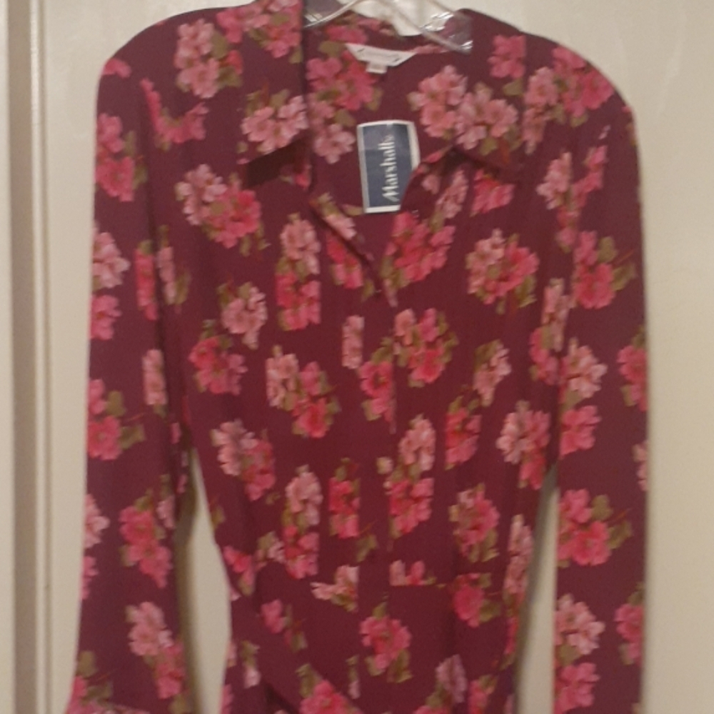 Dress - Picture 2 of 3